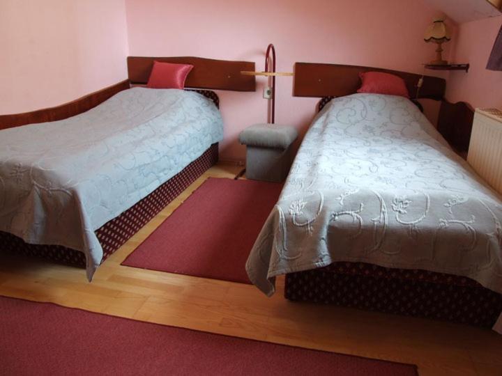 Hotel Diana Pécs Zimmer foto