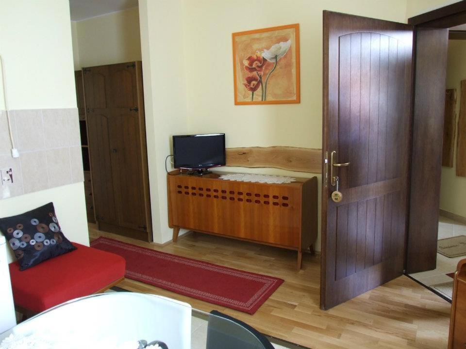 Hotel Diana Pécs Zimmer foto