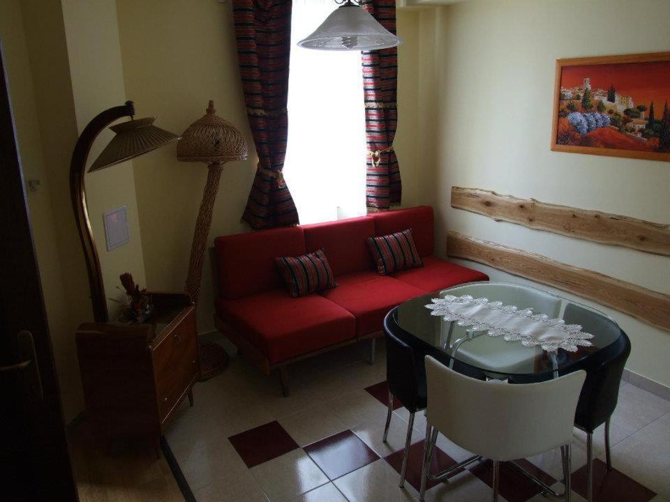 Hotel Diana Pécs Zimmer foto