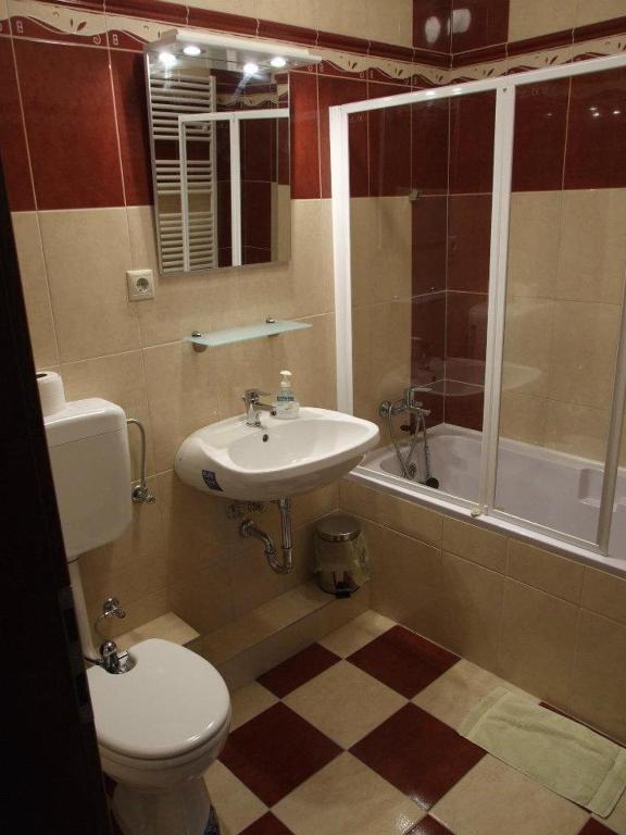 Hotel Diana Pécs Zimmer foto
