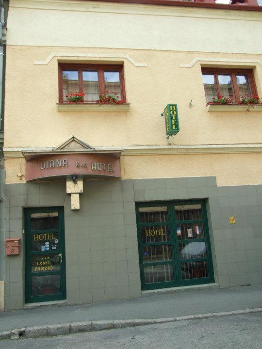 Hotel Diana Pécs Exterior foto