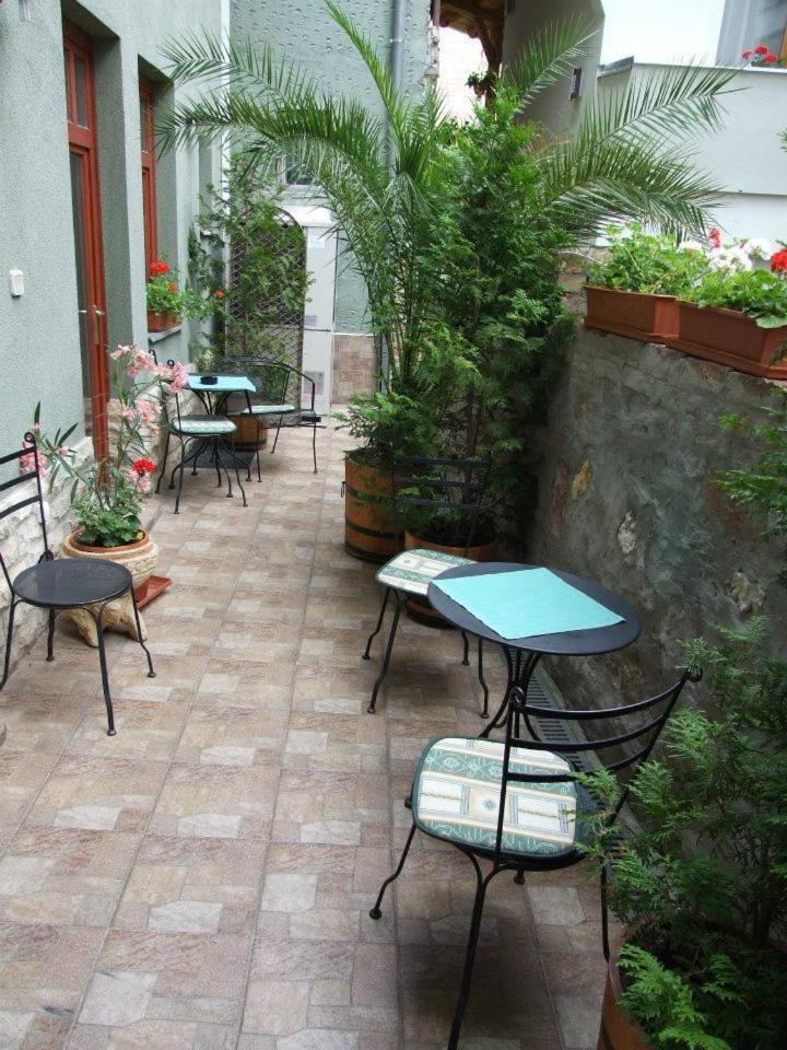 Hotel Diana Pécs Exterior foto